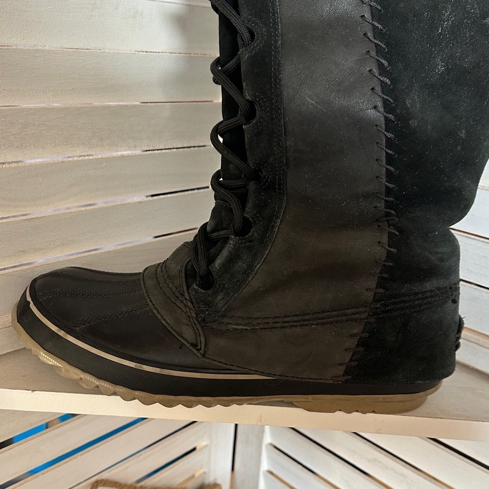 Sorel Black and Gray Women's Winter Boots - Picture 2 of 9